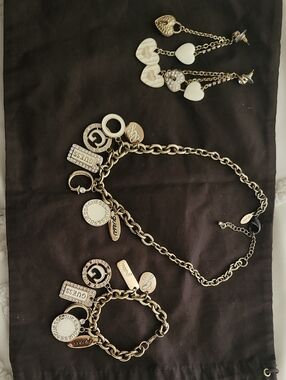 GUESS Gold-Tone Charm Necklace and Matching Drop Heart Earrings - Gold